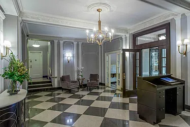 375 West End Avenue in Upper West Side