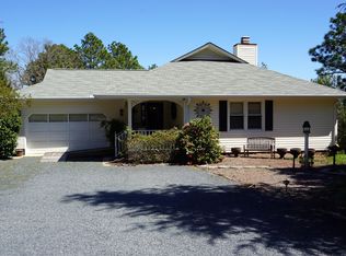 105 Wildleaf Ct, West End, NC 27376
