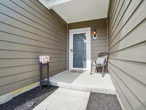 3rd image of 12221 Rooster Tail Dr