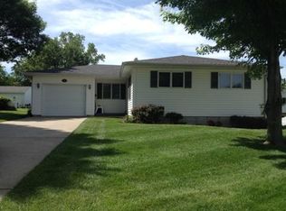 1615 14th St, Auburn, NE 68305