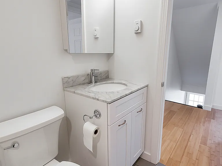 554 Main St #3 — Photo 18