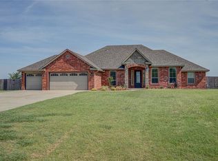 3071 SE 37th St, Norman, OK 73072