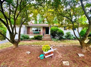 6 Wildwood Trl, Boonton, NJ 07005