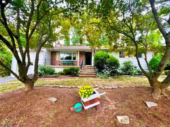 6 Wildwood Trl, Parsippany-Troy Hills Twp., NJ 07005