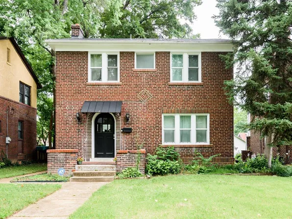 6763 Chamberlain Ave, Saint Louis, MO 63130