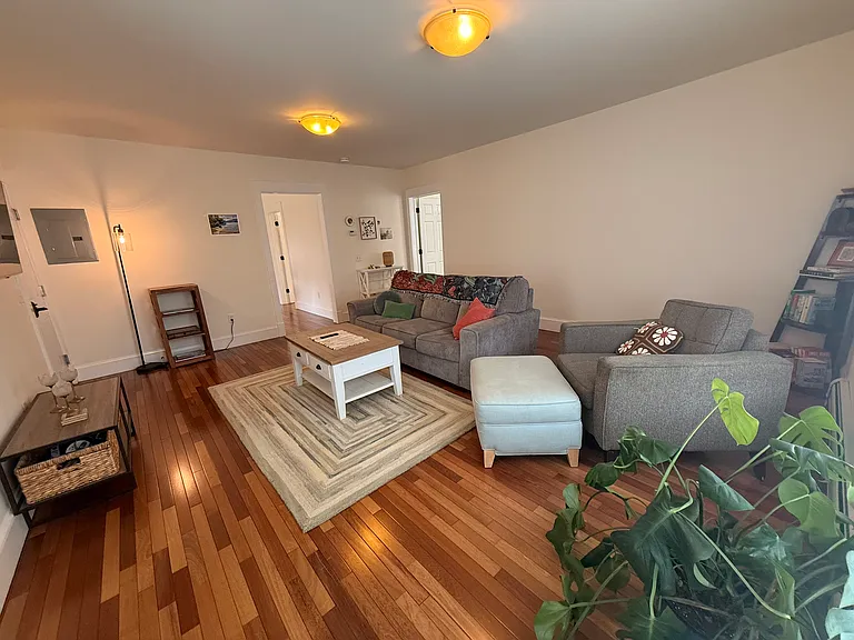 430 Shelburne Rd #3 — Photo 35