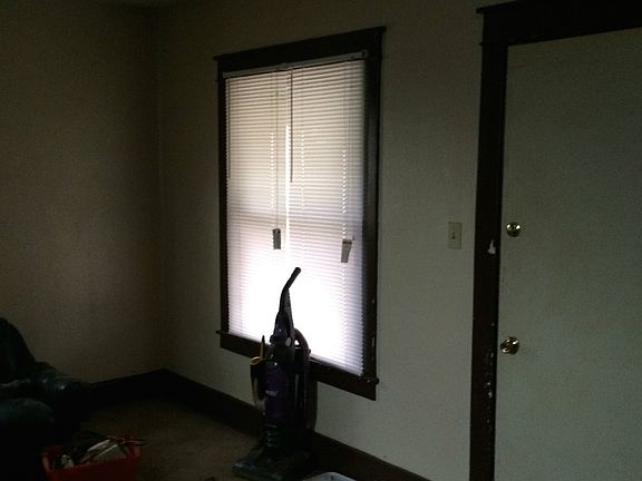 4th image of 106 S Maryland Ave