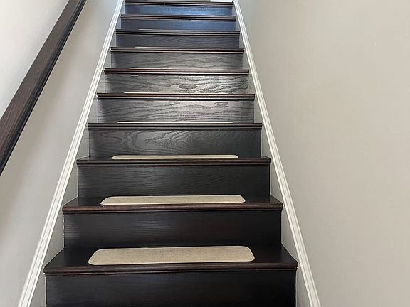 2nd image of 2732 Wessex Cir