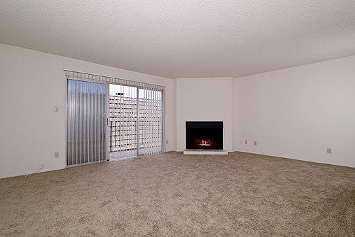 2nd image of 1181 Evelyn Ln APT D