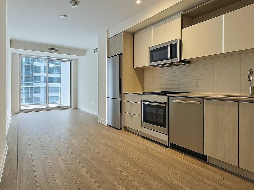 1st image of 70 Princess St #2010