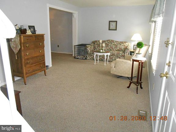 3rd image of 462 Granger Dr