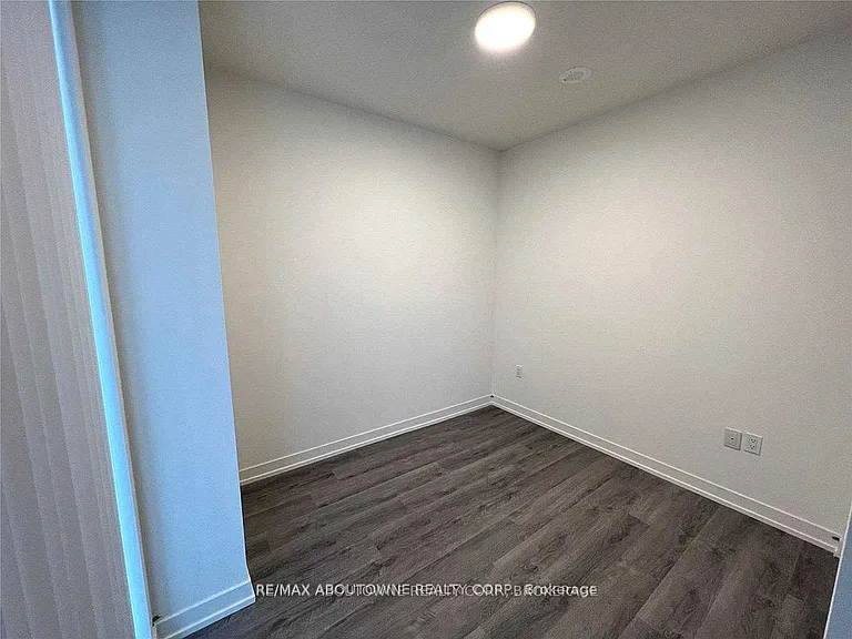 138 Downes St #1105 — Photo 7