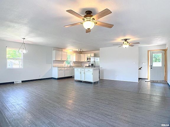4th image of 12612 78th Ave W