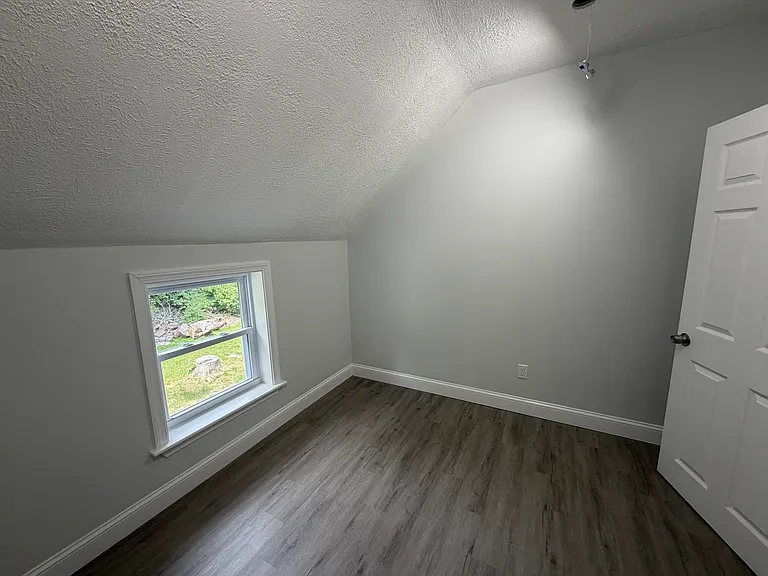 73-75 Draper Ave #75 — Photo 15