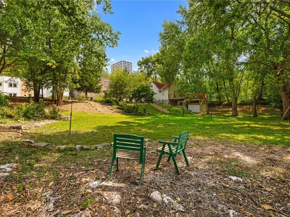 2916 Belleview Ave, Kansas City, MO 64108