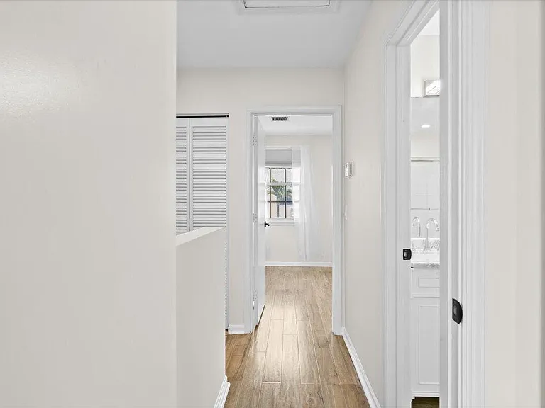 3165 SW 50th St — Photo 27
