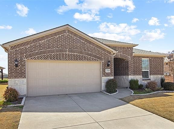2nd image of 2565 Oyster Bay Dr