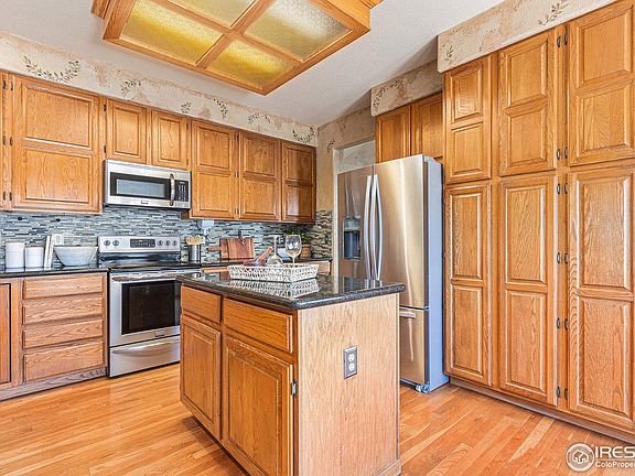 4th image of 3706 Bromley Dr
