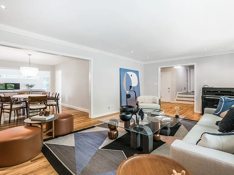 4 Parkfield Rd — Photo 4