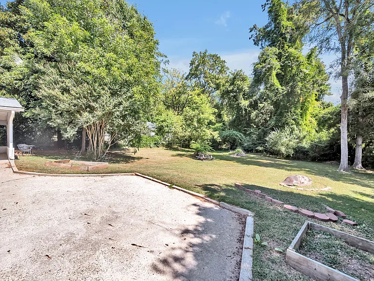 316 Hillsboro St — Photo 40