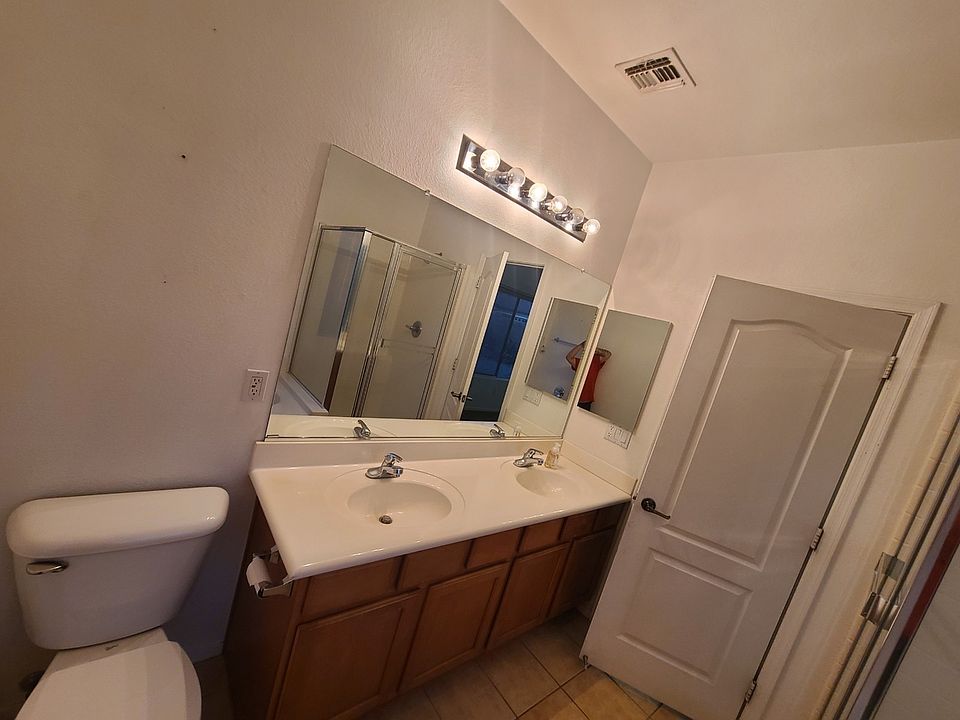 1st image of 44531 W Bella Trl