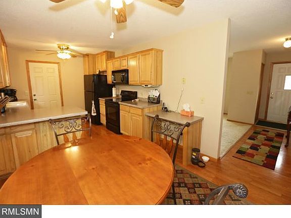 5th image of 2724 Chertsey Dr