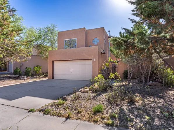 2933 Viaje Pavo Real, Santa Fe, NM 87505