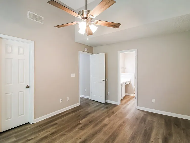 4509 Ravenwood Pl — Photo 12