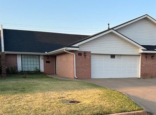 1402 E Proctor Ave, Weatherford, OK 73096