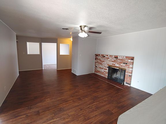 5th image of 1423 W Wren Avenue