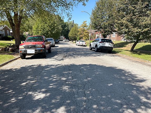 5th image of 3636 Keokuk St