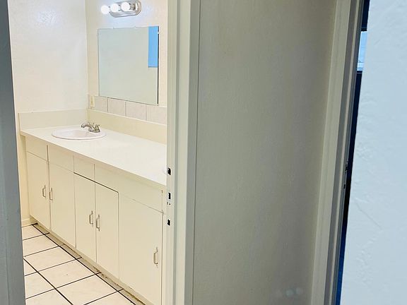 3rd image of 2630 Sherwood St APT 16