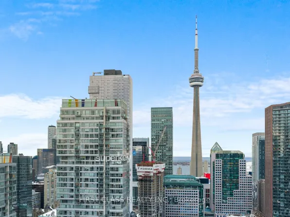 30 Nelson St, Toronto, ON