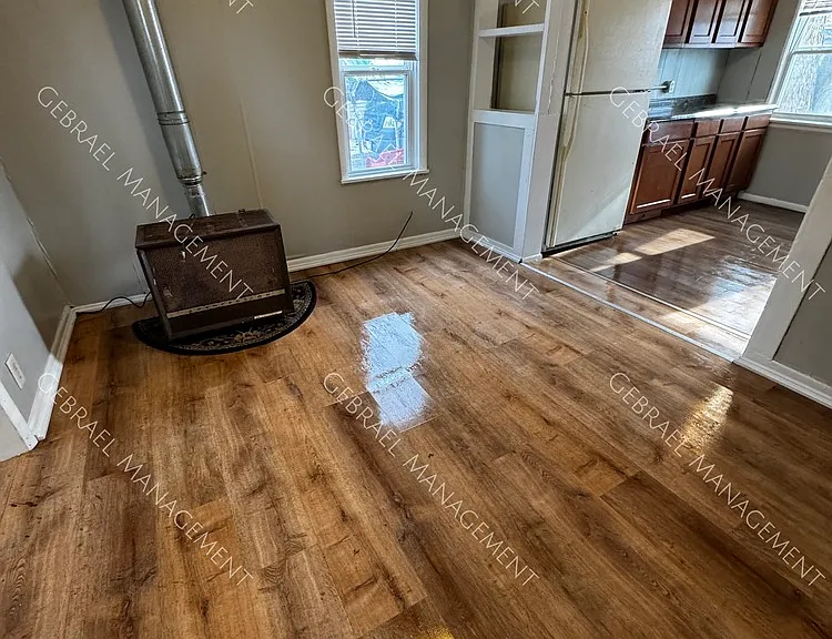 217 Vermont St — Photo 11