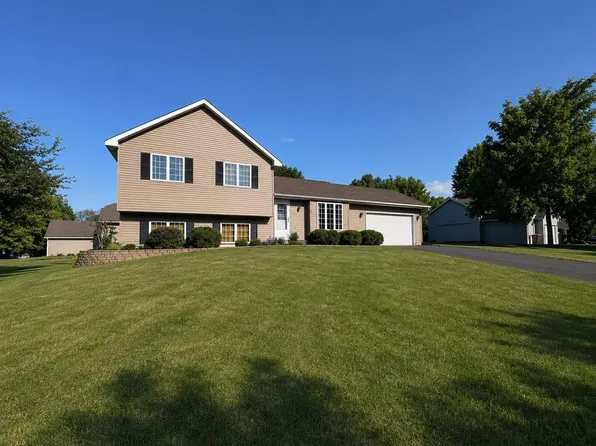 536 14th St, Delano, MN 55328