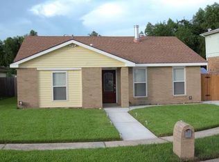 8 Brownlee Ct, New Orleans, LA 70128