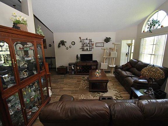 2nd image of 3408 Hawkin Dr
