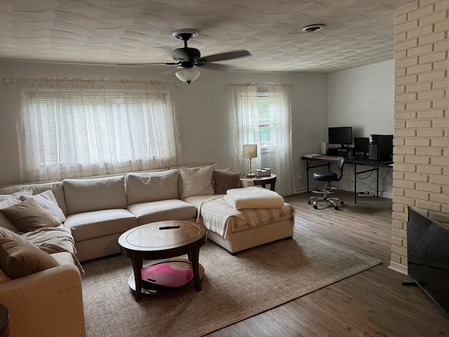 Fitch Ave, Auburn — Photo 1