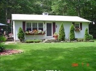 44 Williams Rd, Oakdale, CT 06370