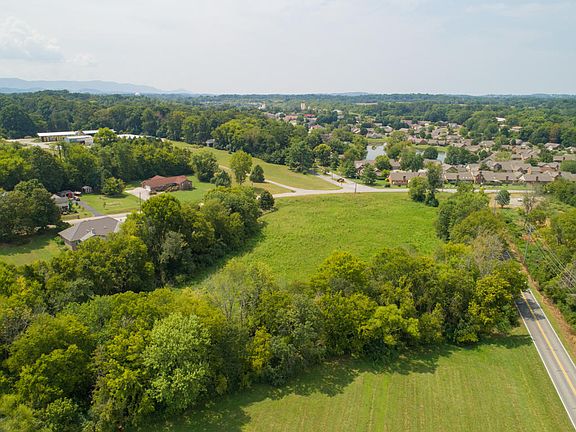 4th image of Grandview Dr