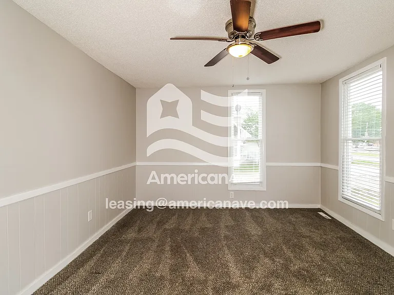 702435_006_living_room_13680908.jpg