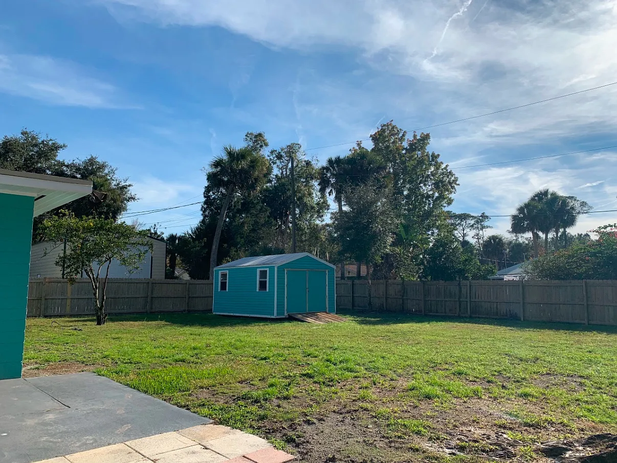 2 bed, 1.5 bath, 1302 sqft, $1,700 — Photo 4