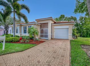 180 Caribe Ct, Greenacres, FL 33413