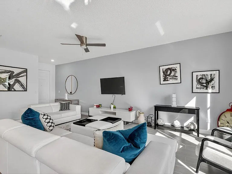 4790 Navali Dr — Photo 5