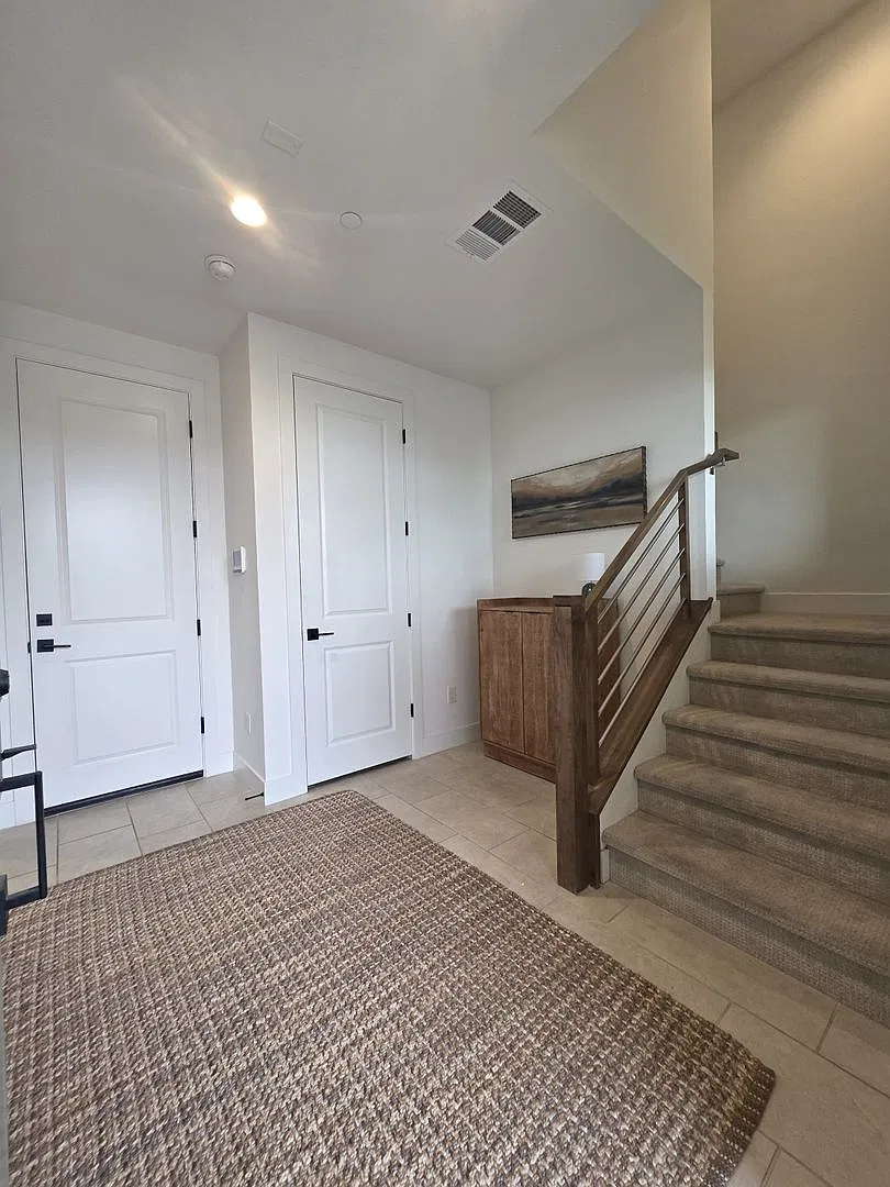 Stunning fully furnished brand-new Toll Brothers home in the heart of Summerlin — Photo 4