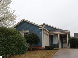 206 Hampton Ridge Dr, Greer, SC 29651