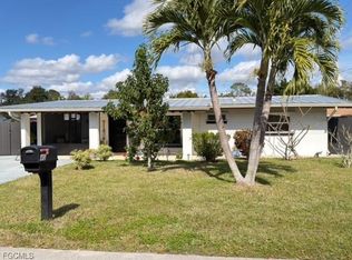 40 Victoria Dr, North Fort Myers, FL 33917
