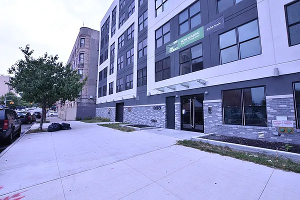 Rented by Clove Realty LLC | media 30