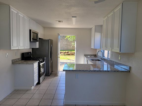 3rd image of 701 Alice Rae Cir