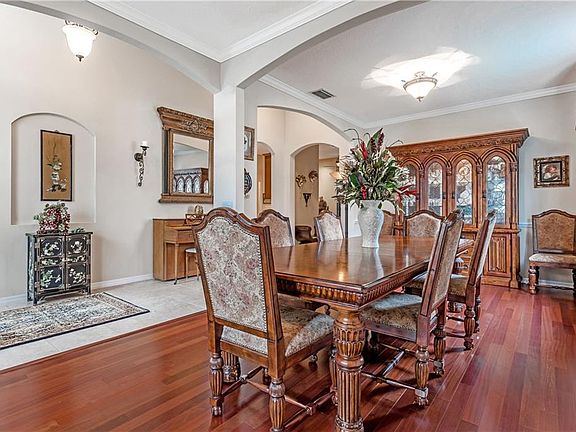 5th image of 848 Wood Briar Loop